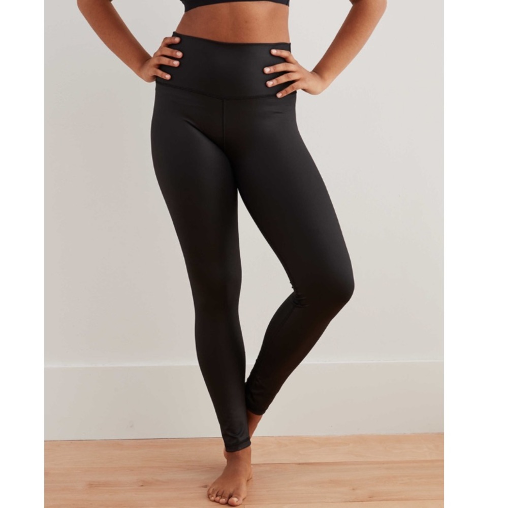 Aerie Shiny High Waisted Black Leggings